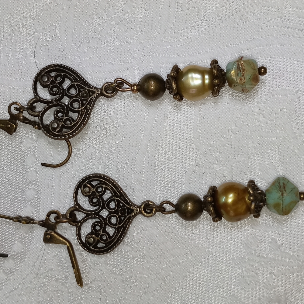 Pear green chalcedony drop earrings